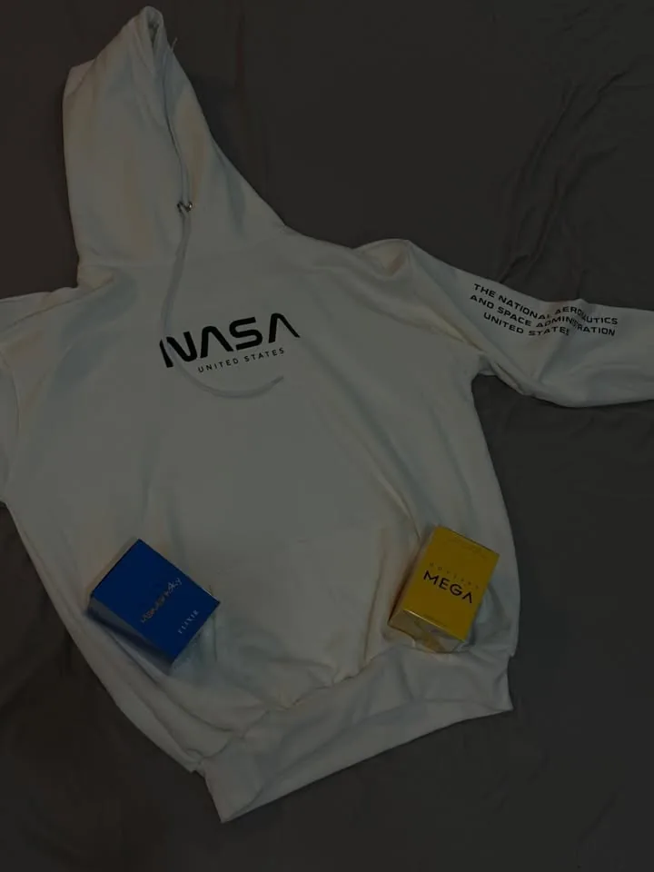 Hoodie 3